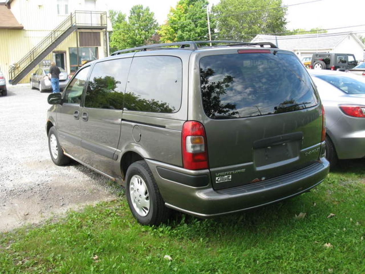 617328