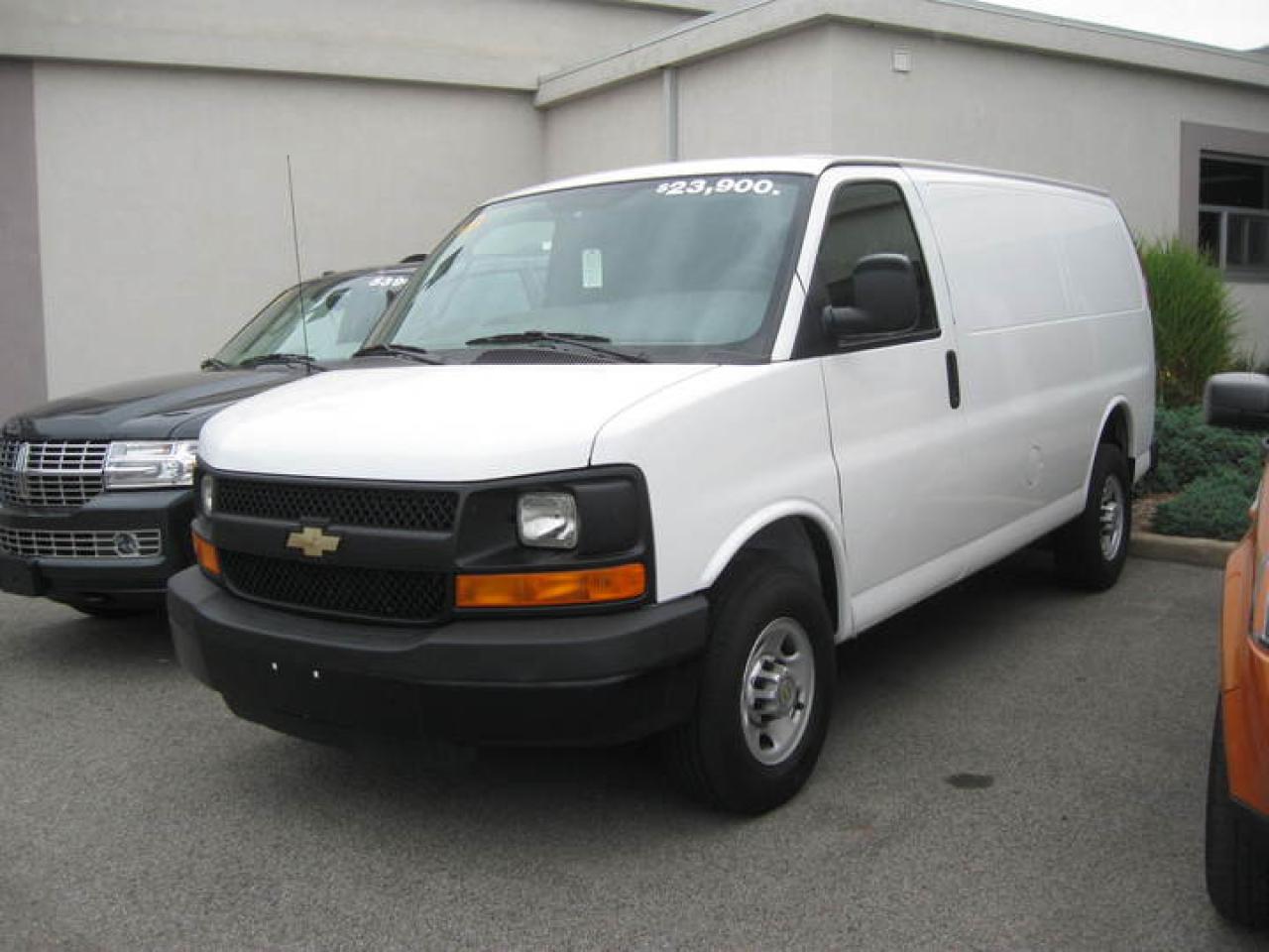 Used 2010 Chevrolet Express  for sale in St. Catharines, ON