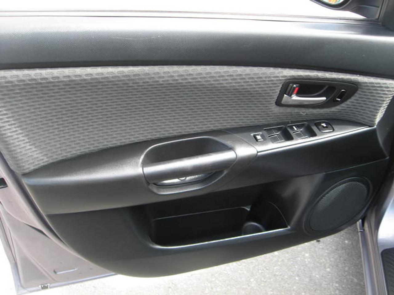 2006 Mazda Mazda3 *** $7,998 *** Photo8