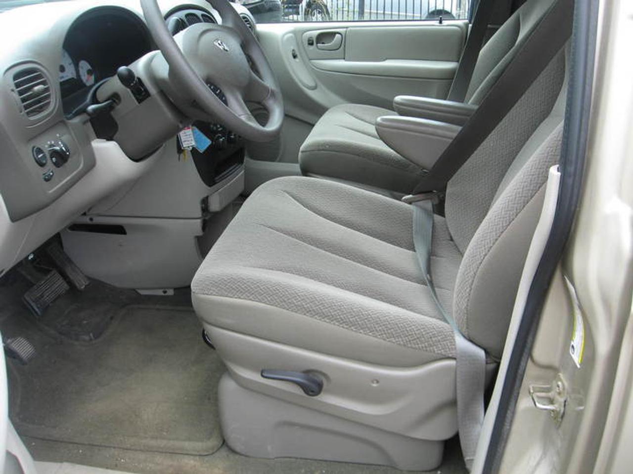 2006 Dodge Caravan *** $8,998 *** Photo10
