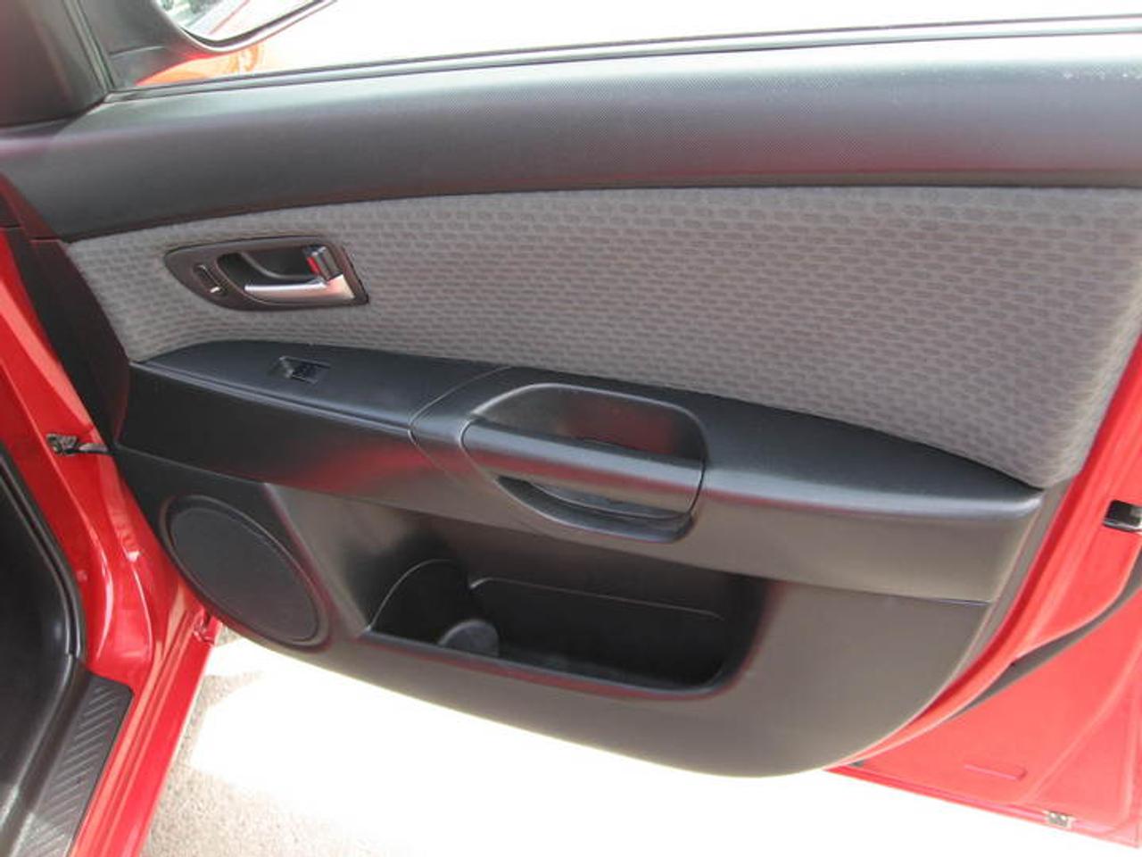 2006 Mazda Mazda3 Sunroof *** $10,500*** Photo17