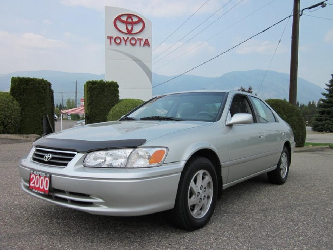 Used 2000 Toyota Camry LE W/ SUNROOF for sale in Salmon Arm, BC