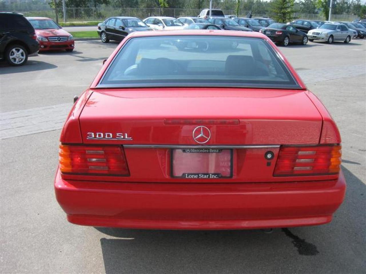 617383