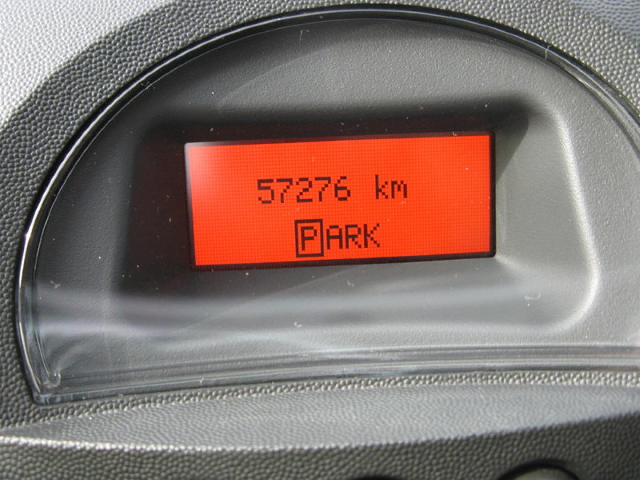 617393
