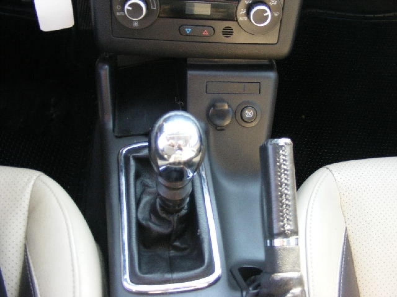 617400