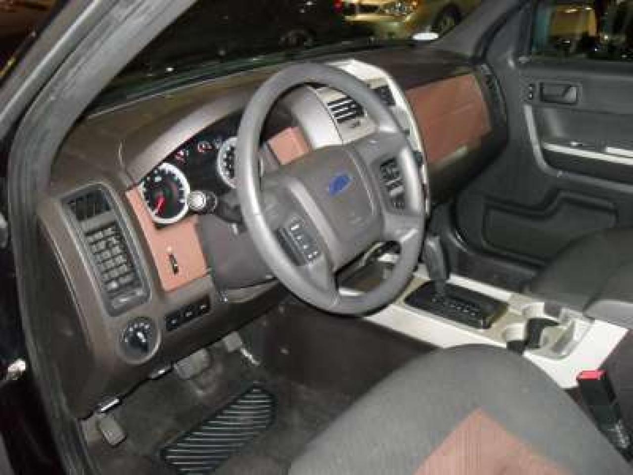 617405