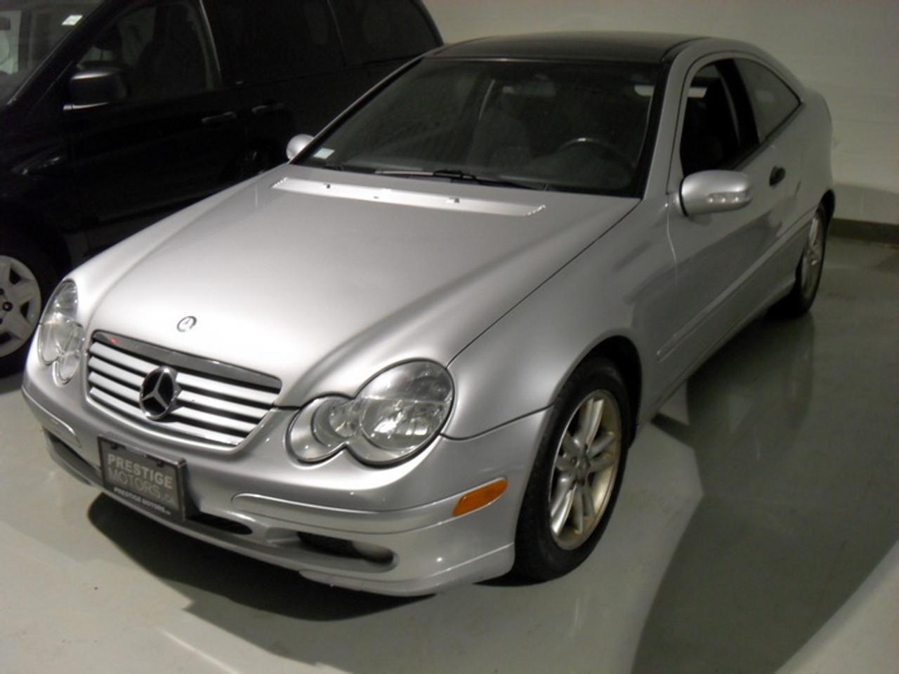 <P><SPAN style=COLOR: #222222>3 YEAR WARRANTY AVAIL. CERTIFIED & E-TESTED  NO HIDDEN FEES!!&nbsp; HEATED INDOOR SHOWROOM!! OPEN 7 DAYS A WEEK!! 100% FINANCING APPROVAL!! NEW ARRIVAL!! Carproof verified vehicles!! 50,000 ft indoor showroom!! 20 years in business!! A dealership where customers send their friends!! Simply the BEST dealer to do business with!! Thousands and thousands of satisfied customers!! Hundreds of vehicles in stock!! Low rate financing / leasing available - EVERY PURCHASER IS APPROVED FOR FINANCING!! </SPAN></P>