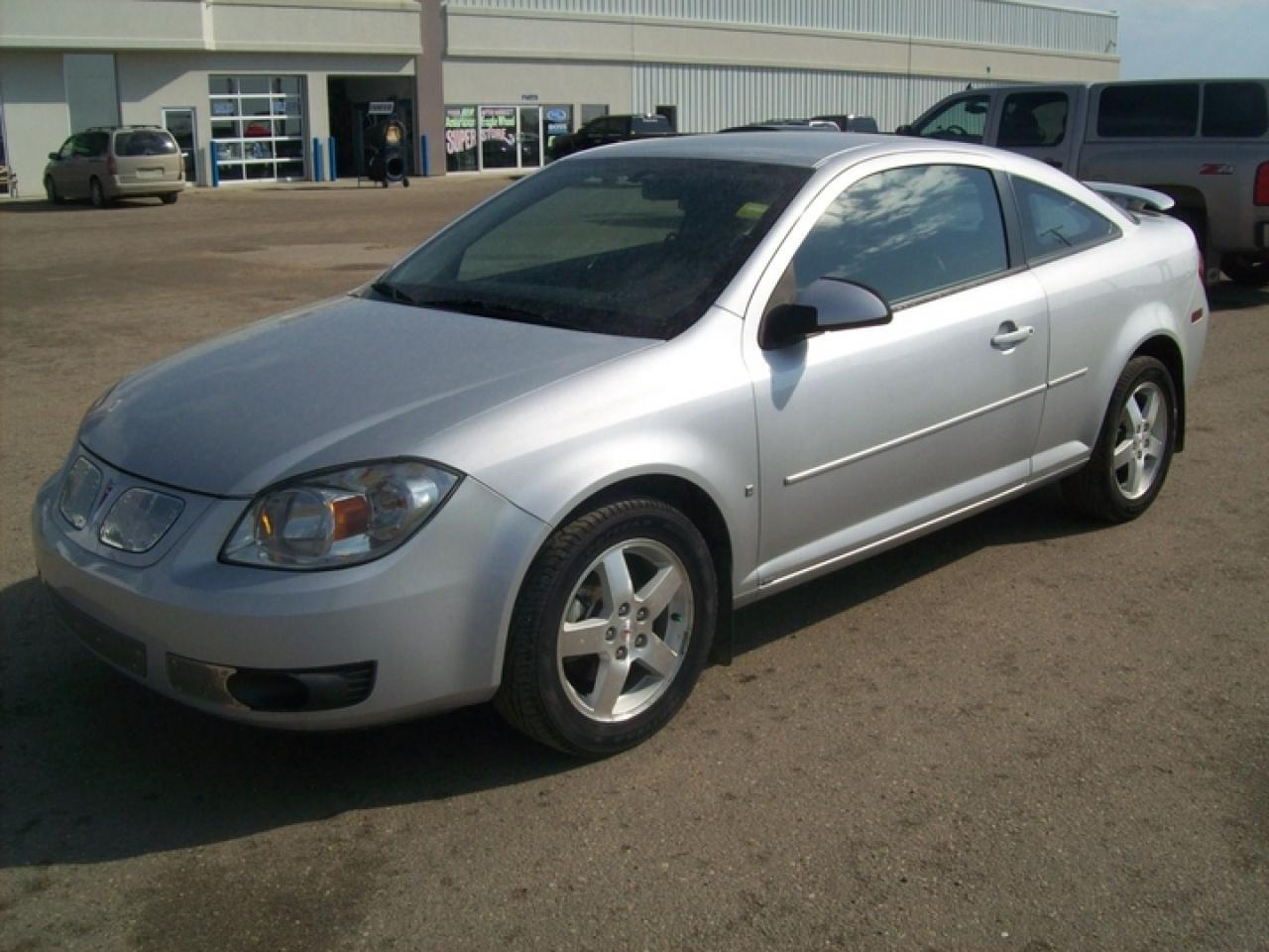 Used 2007 Pontiac G5  for sale in Rosetown, SK