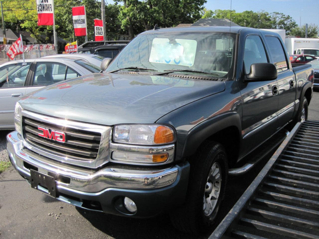 Used 2006 GMC Sierra Z71 for sale in Toronto, ON