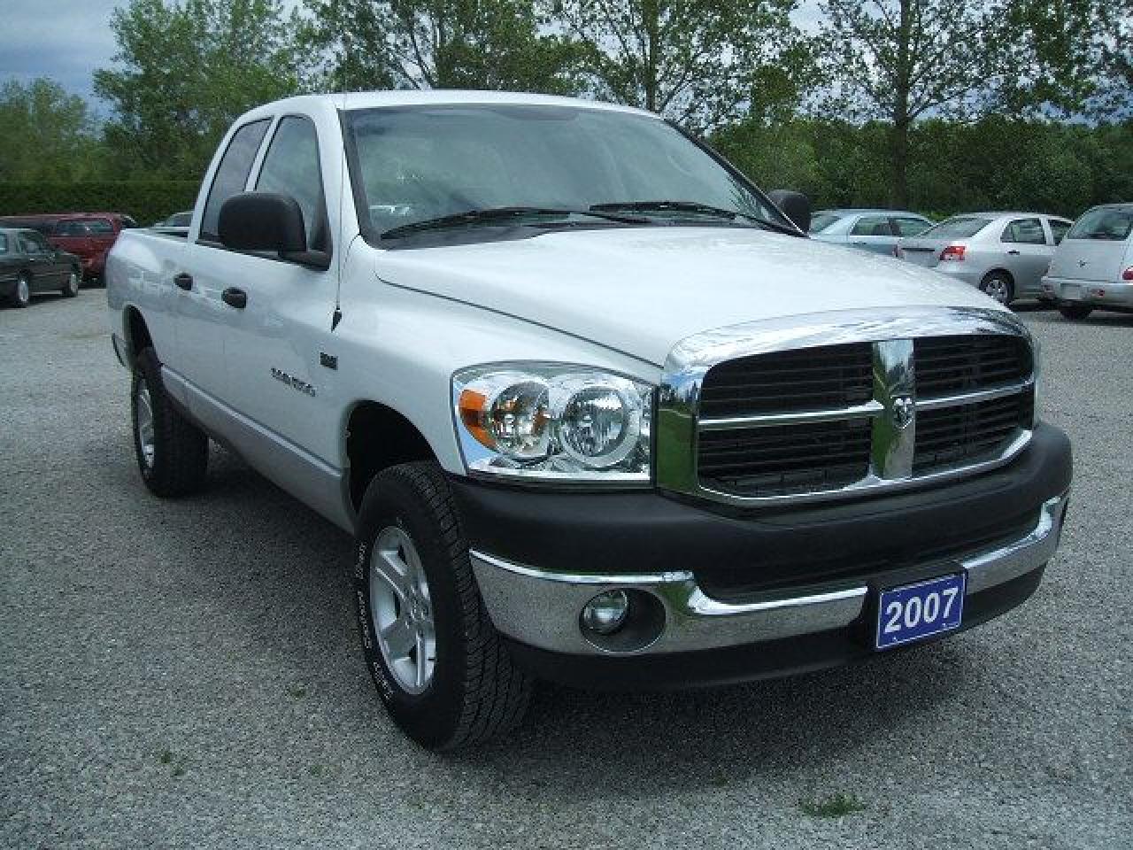Used 2007 Dodge Ram 1500 SLT - 5.7L - Crew - 4x4 for sale in Beaverton, ON