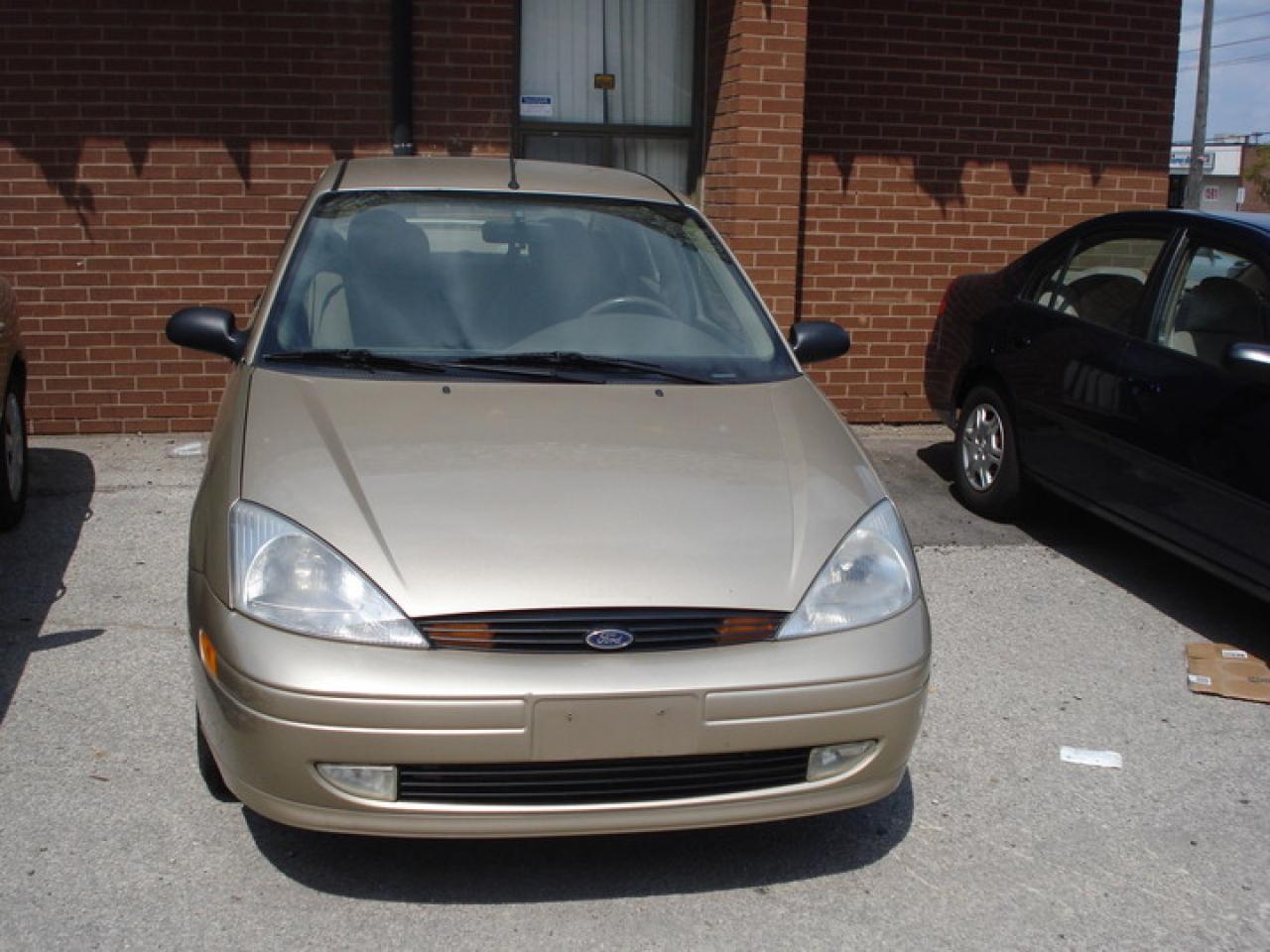 Used 2001 Ford Focus S E for sale in Mississauga, ON