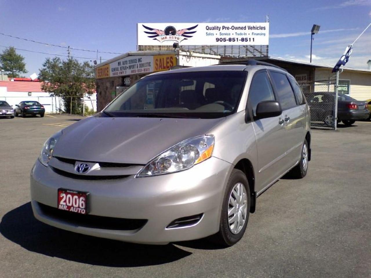 Used 2006 Toyota Sienna CE ACCIDENT FREE!!! 8 PASSENGER!!! for sale in Woodbridge, ON