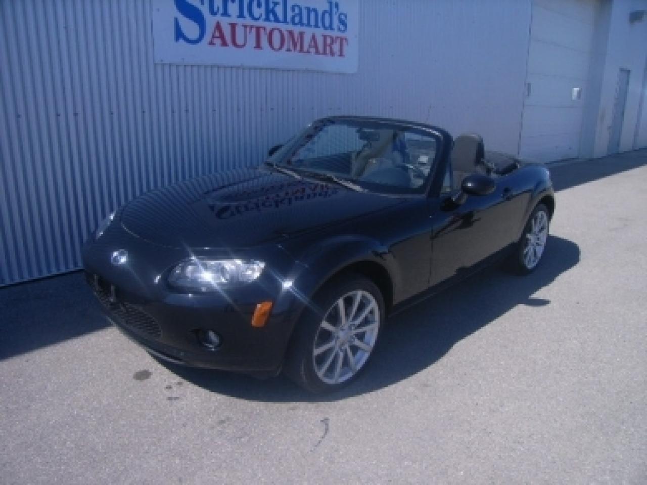 Used 2007 Mazda Miata MX-5 Convertible for sale in Lakeshore, ON