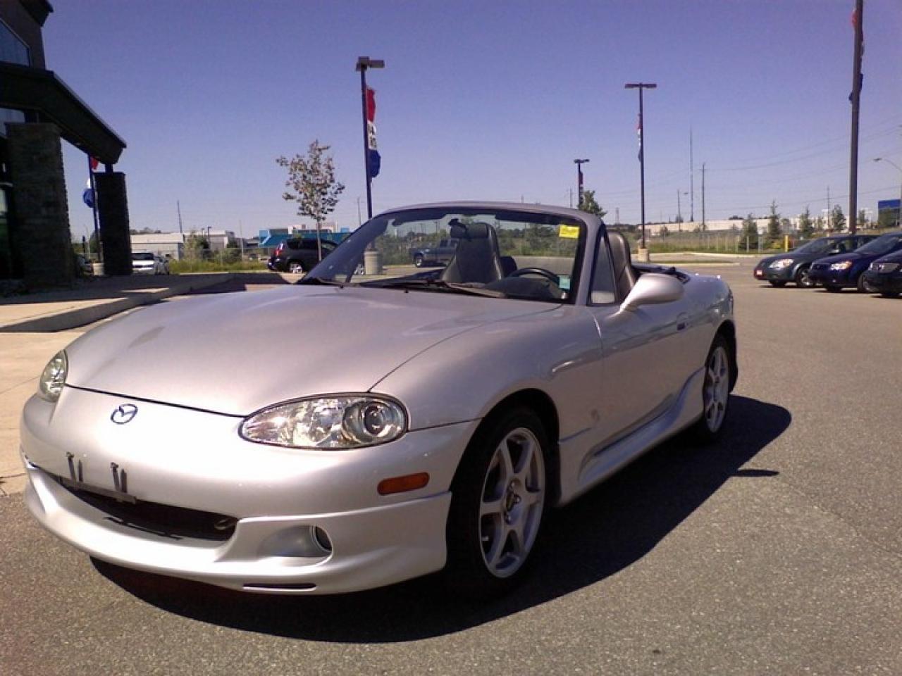 Used 2005 Mazda Miata MX-5 Convertible for sale in Barrie, ON
