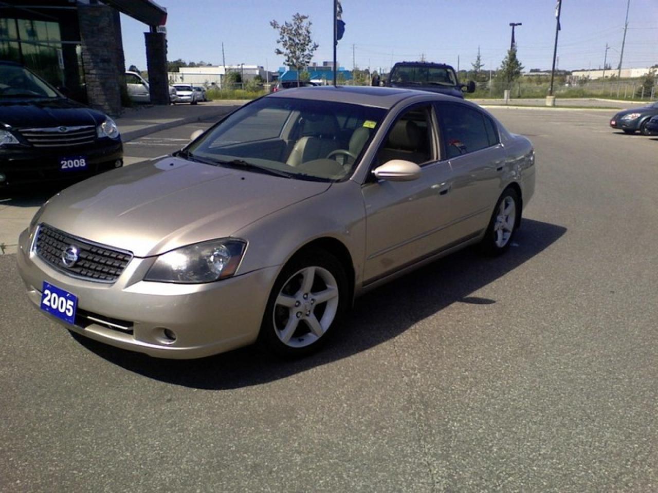 Used 2005 Nissan Altima 3.5 SE Sedan for sale in Barrie, ON