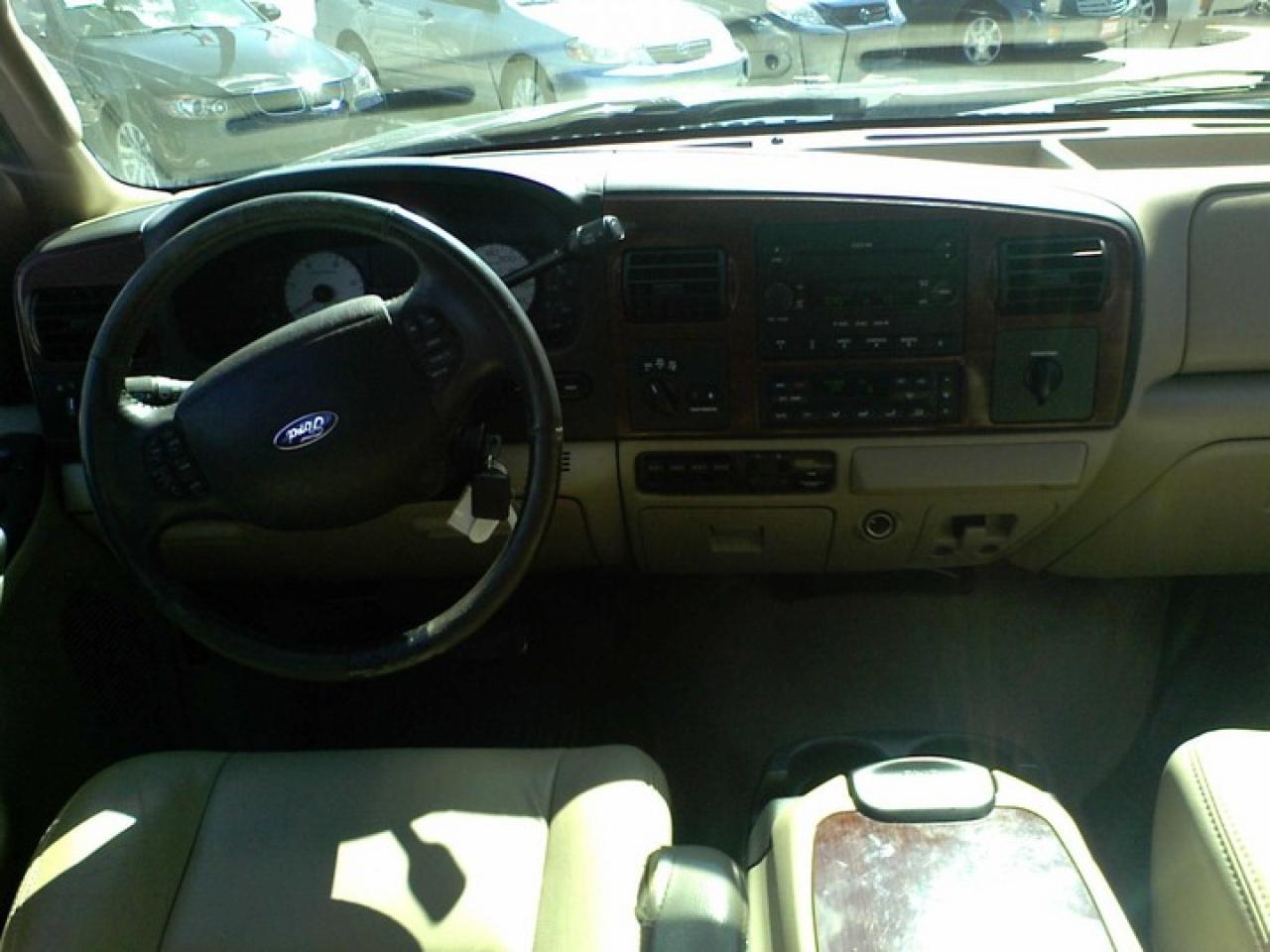 617559