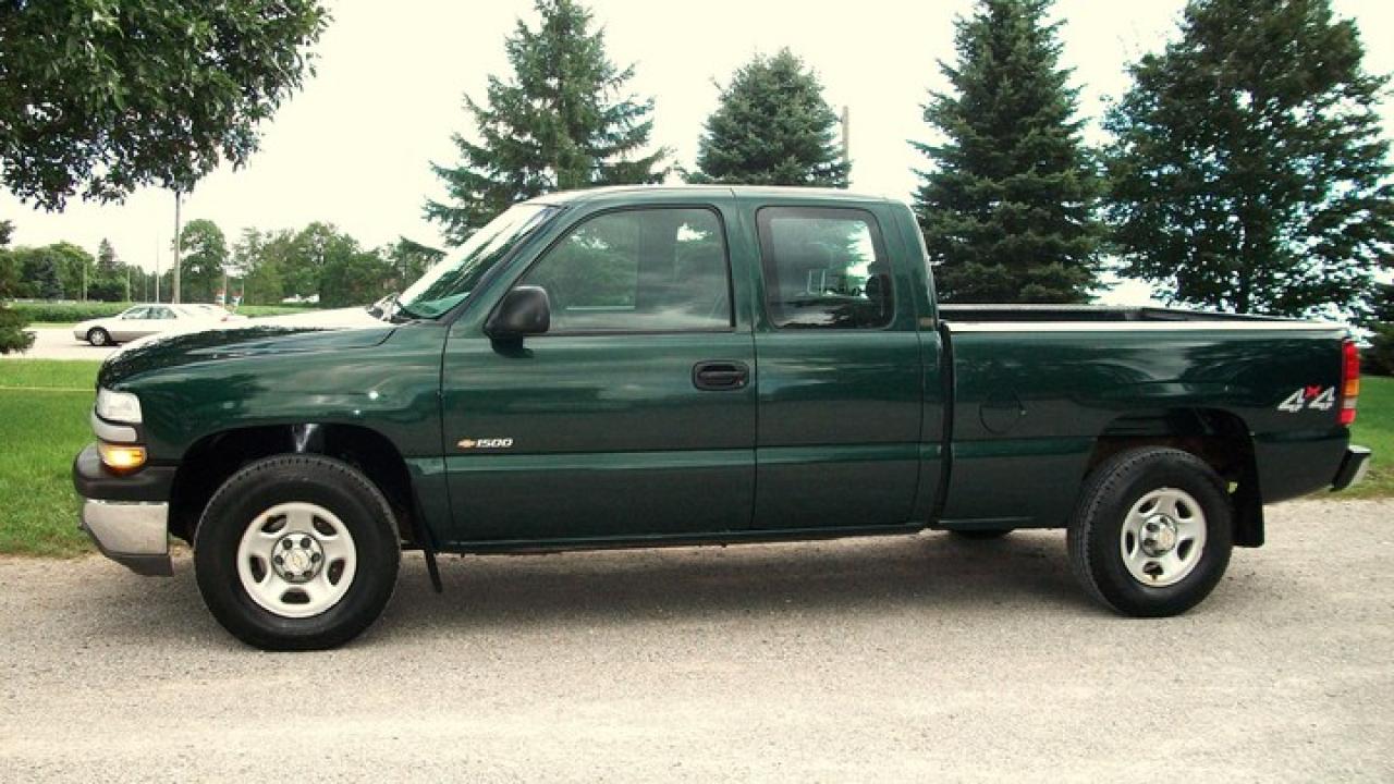 Used 2002 Chevrolet Silverado 1500 1500 for sale in Thornton, ON