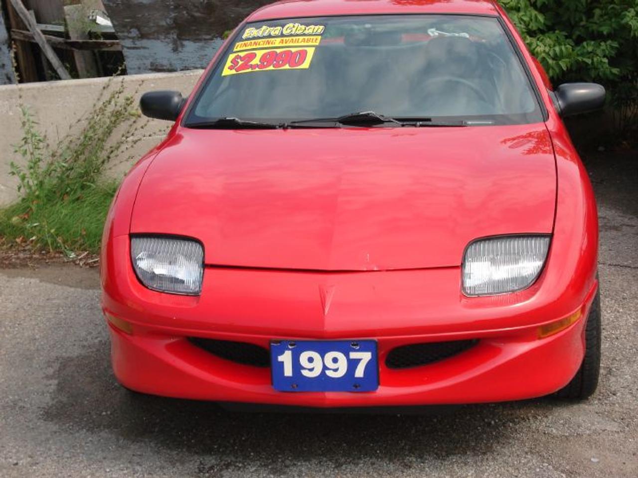 This is a great choice for back to schoolers and budget concious buyers.  Just arrived and priced to sell.  Extremly well kept in n out! Dont miss it call us today for further details.