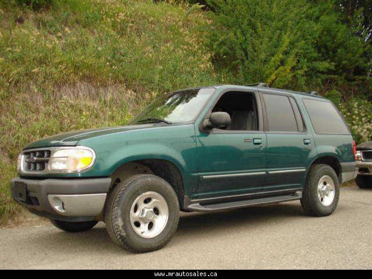 Used 2000 Ford Explorer XLT for sale in Calgary, AB