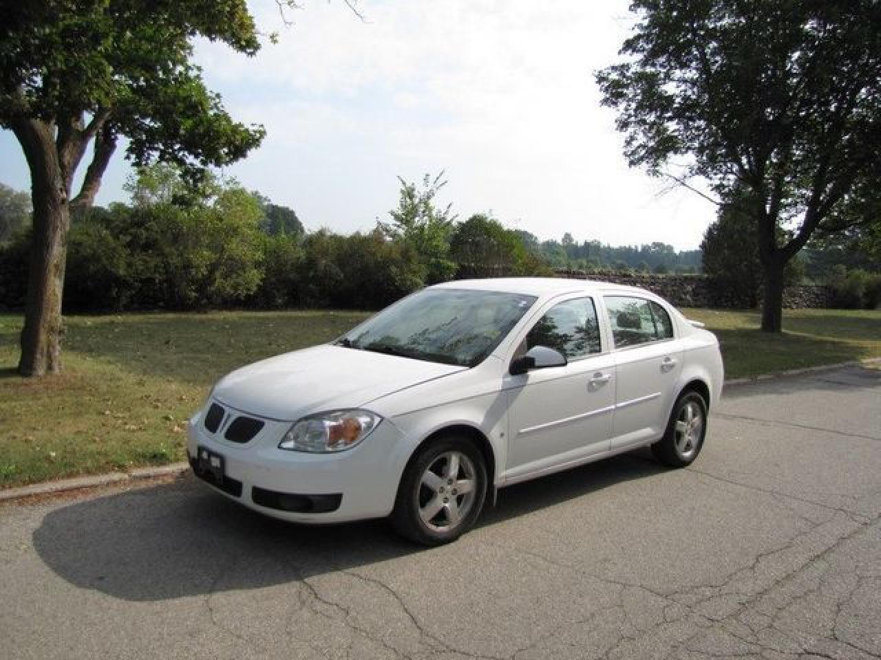 Used 2006 Pontiac Pursuit SE SPOILER!! ALLOYS!! GM LEASE RETURN!! Sedan for sale in Guelph, ON