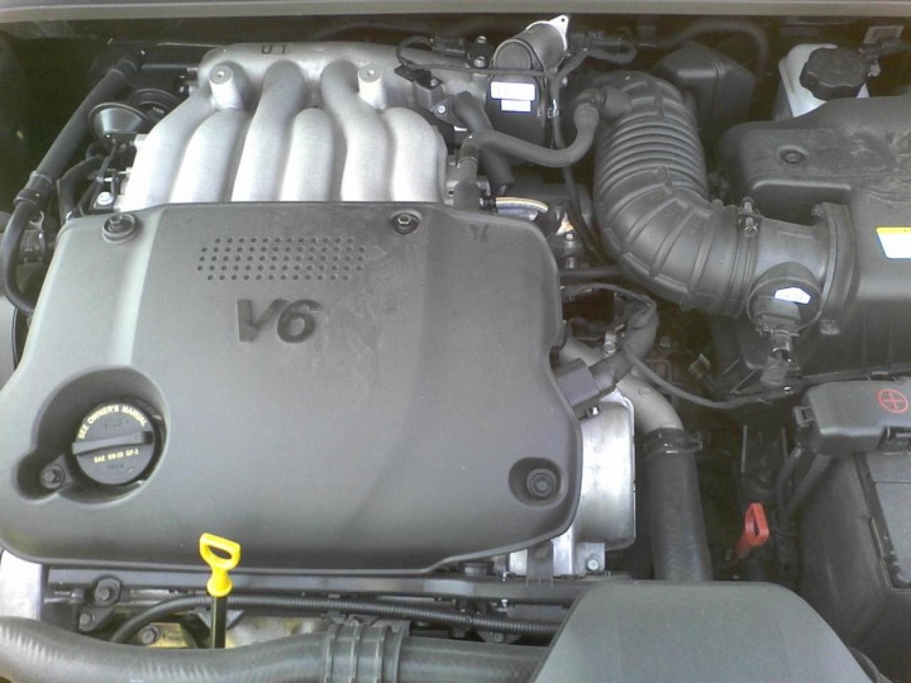 618073