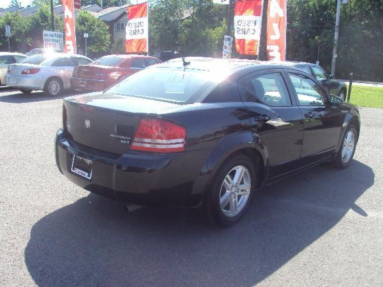 618151