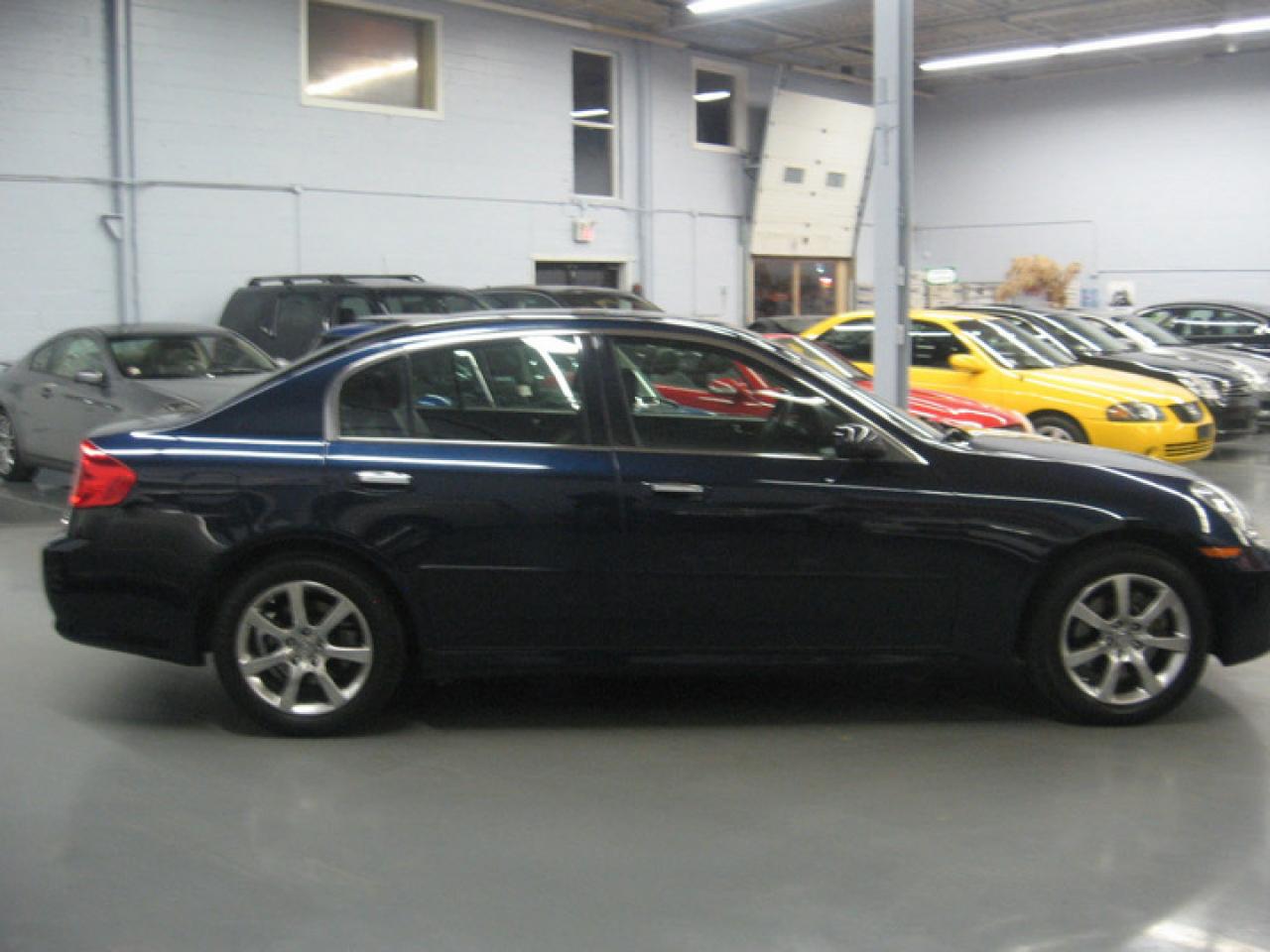 618175