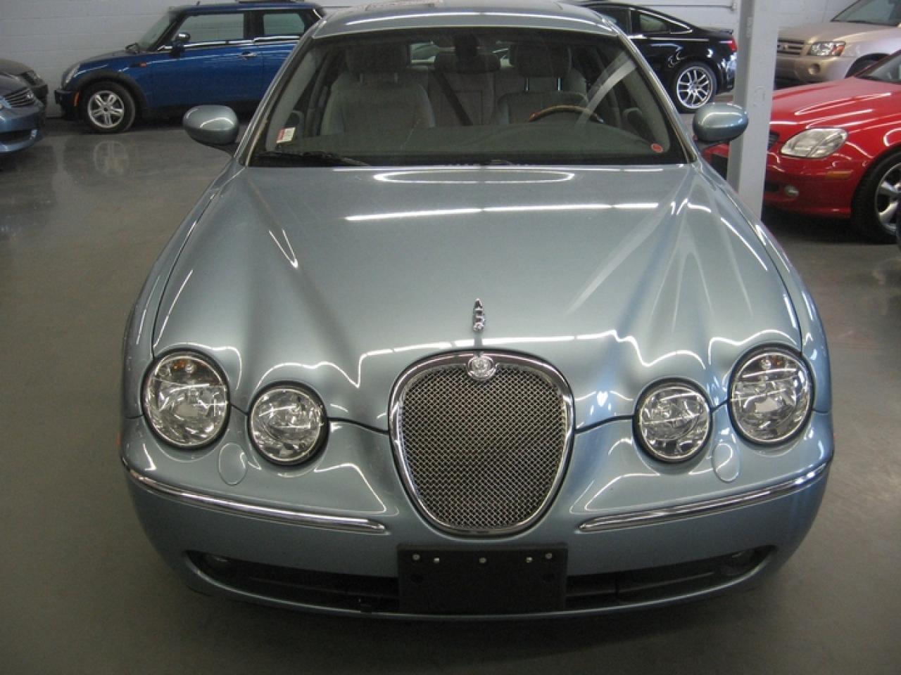 618213