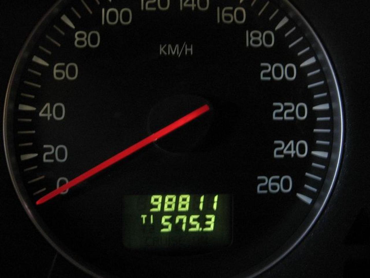 618232