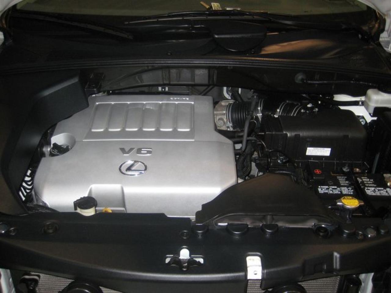 618236
