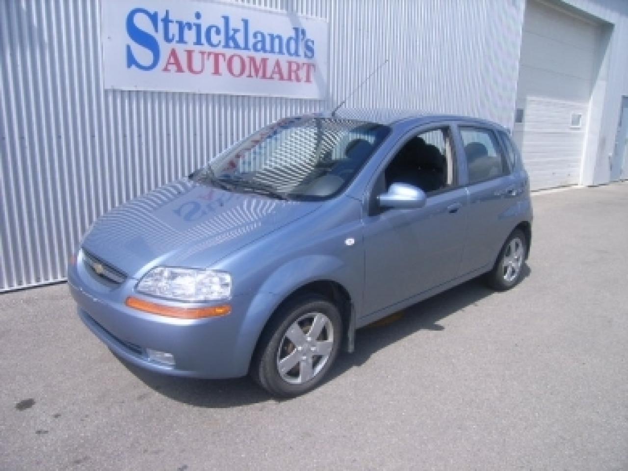 Used 2006 Chevrolet Aveo 5DR HB for sale in Lakeshore, ON