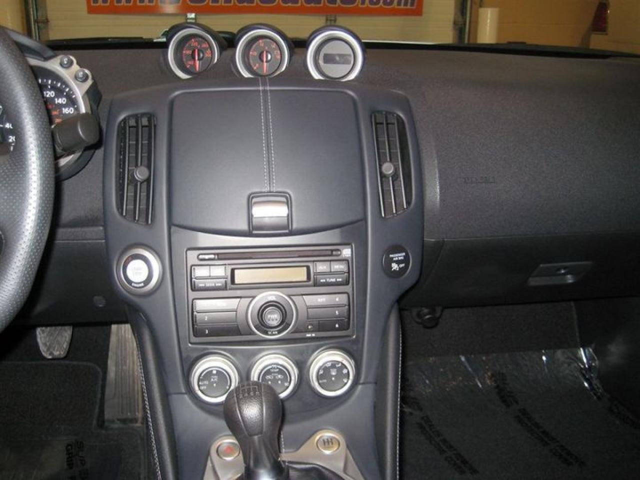 618374