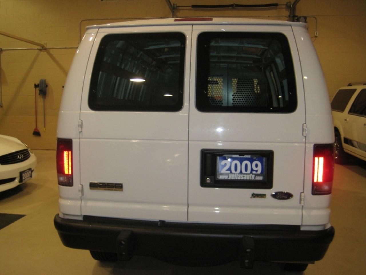 618375