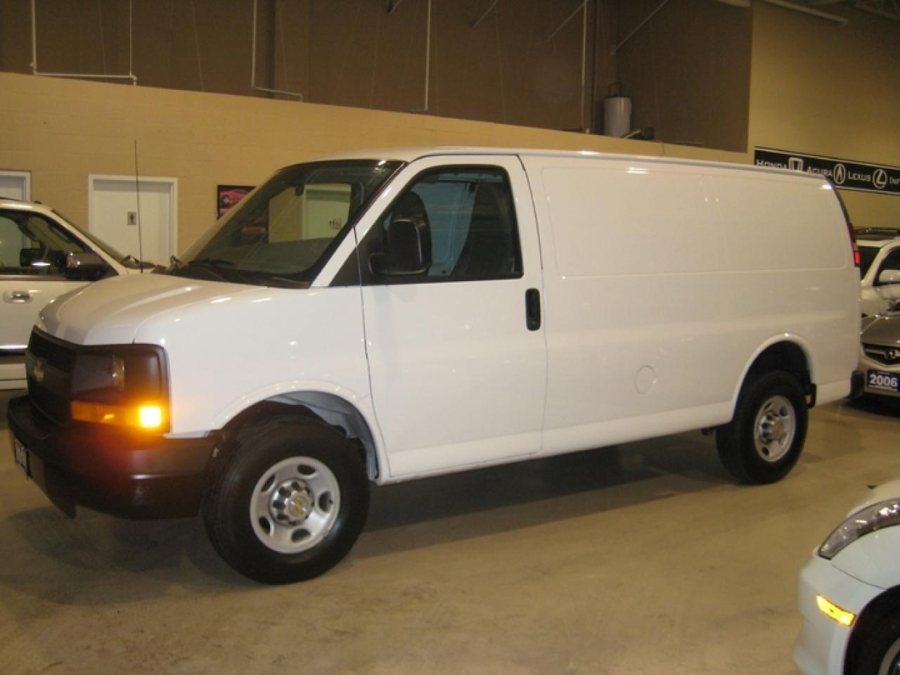 618382