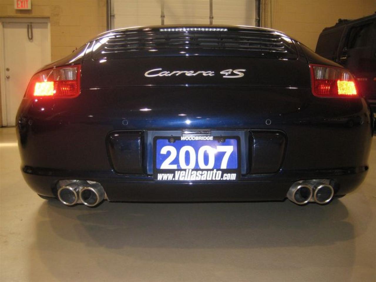 618390