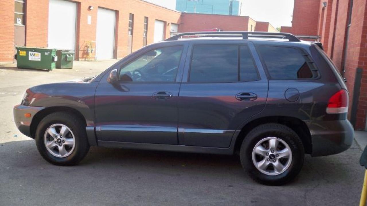 Used 2005 Hyundai Santa Fe  for sale in Mississauga, ON