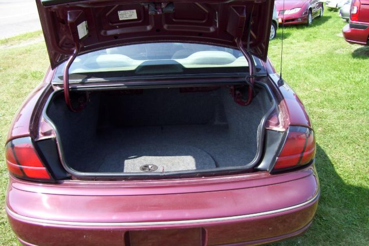 Used 1998 Chevrolet Lumina $2495 INCLUSIVE(SAFTEY,ETESTE,TAX AND LICENSING) for sale in Kitchener, ON