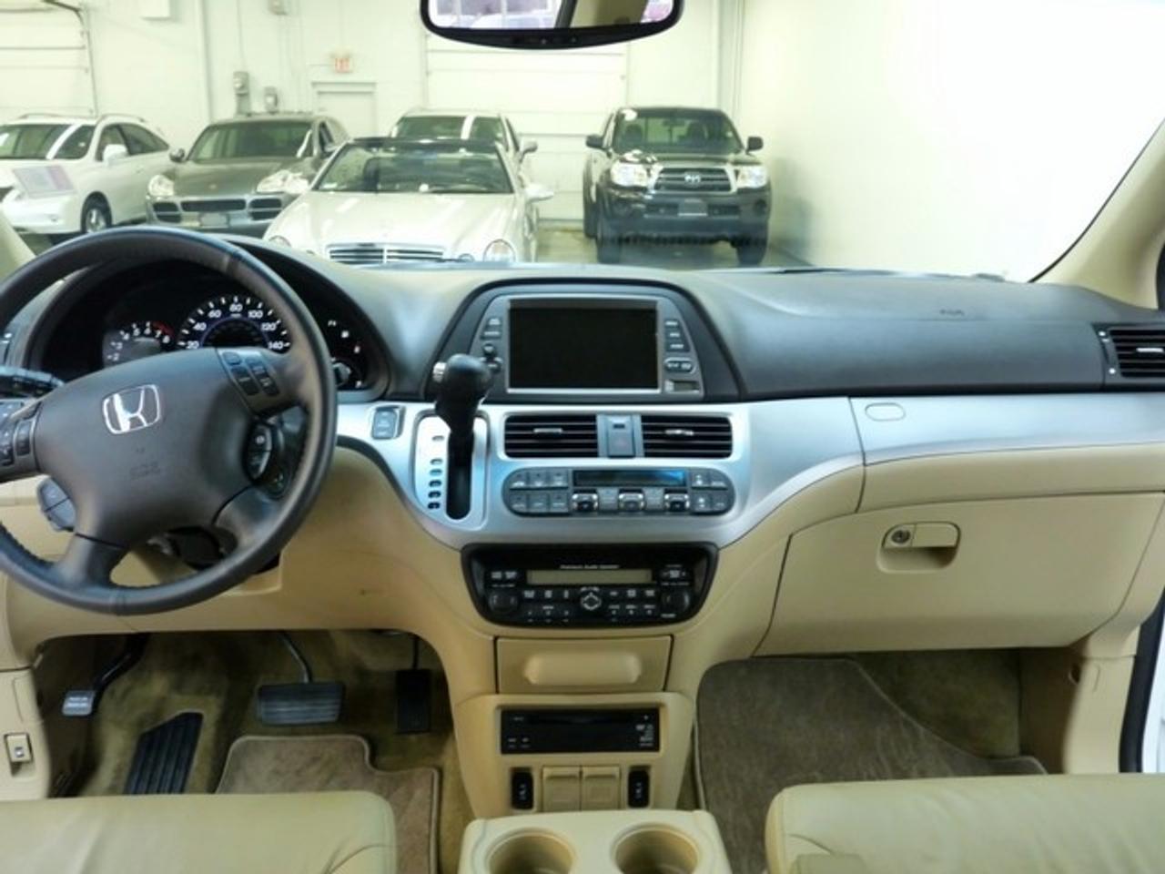 618663.10621058
