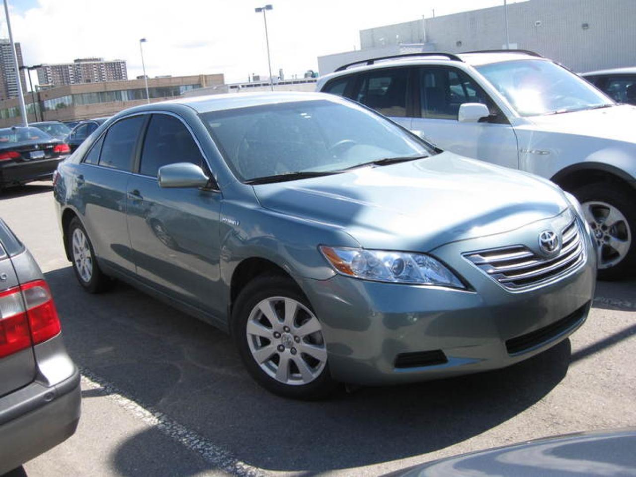 Used 2009 Toyota Camry 4-door Sedan for sale in Thornhill, ON