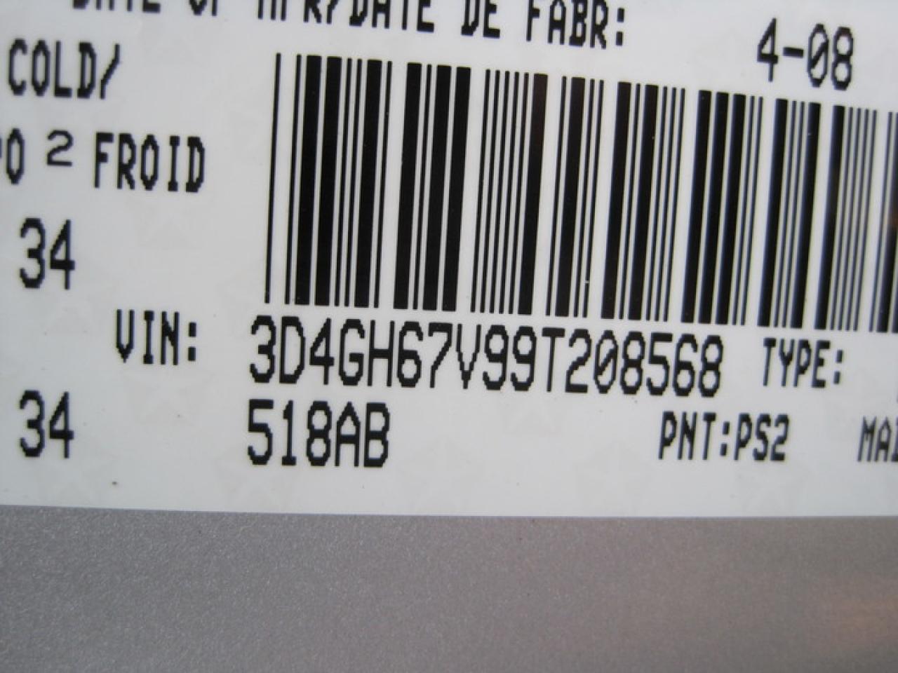 618856