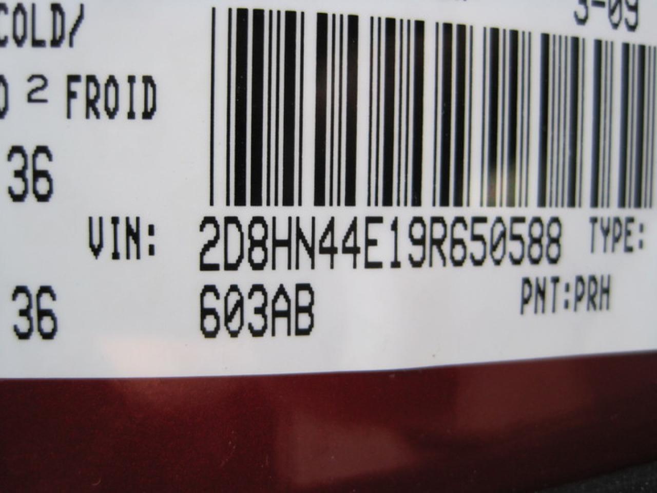 618857