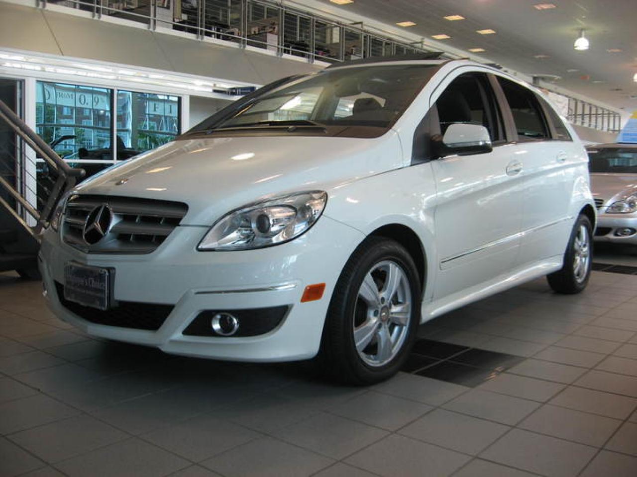 Used 2010 Mercedes-Benz B200  for sale in Maple, ON