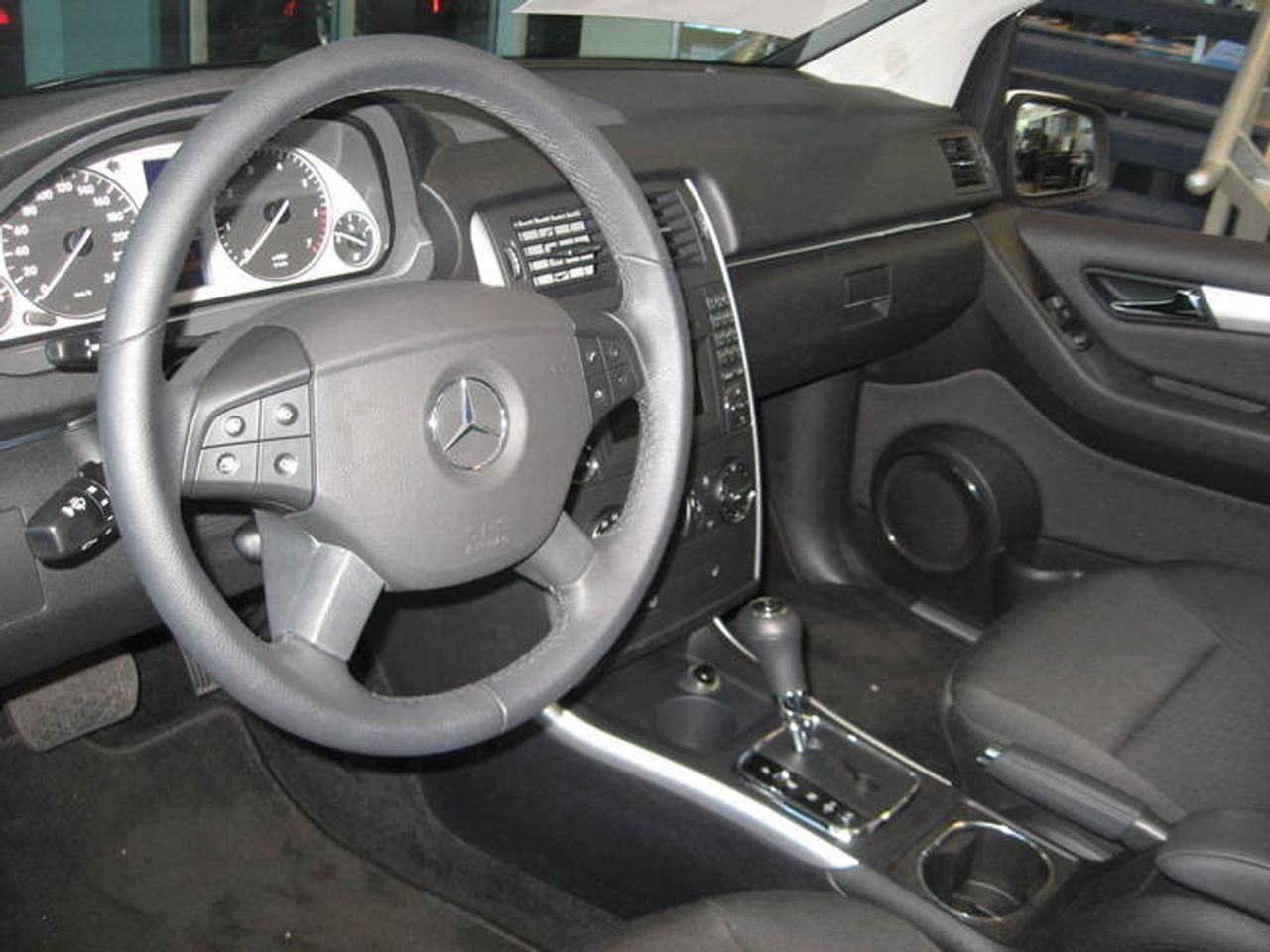618863.10598992