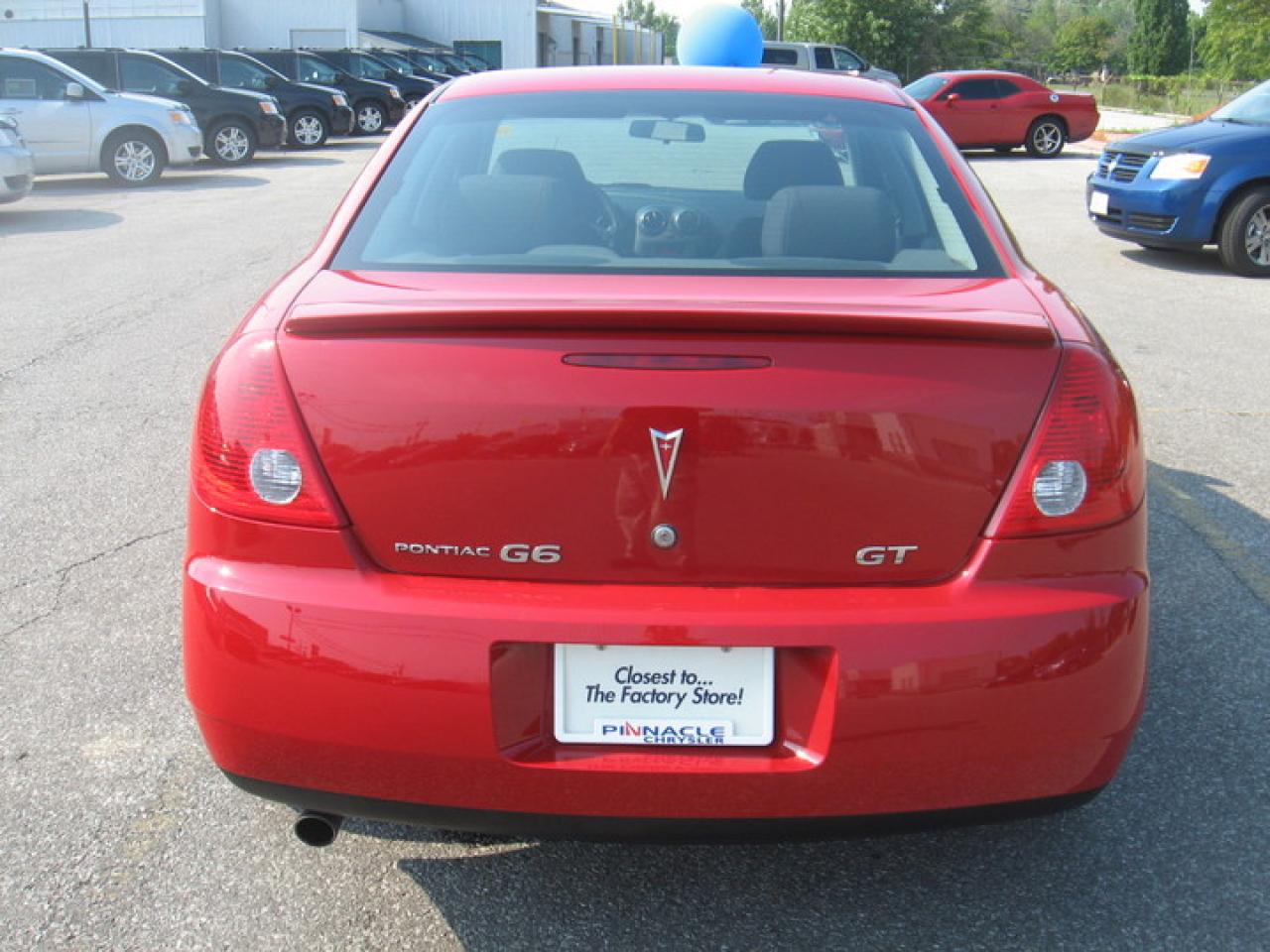 618883