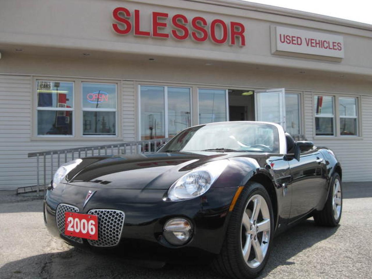 Used 2006 Pontiac Solstice  for sale in Newmarket, ON