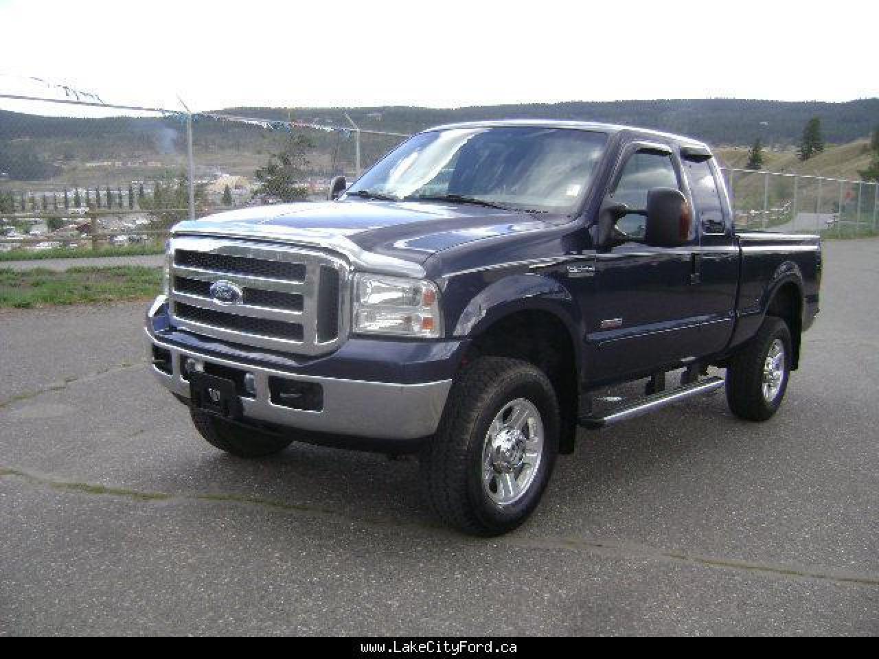 Used 2005 Ford F350 Super Cab 4X4 LARIAT for sale in Williams Lake, BC