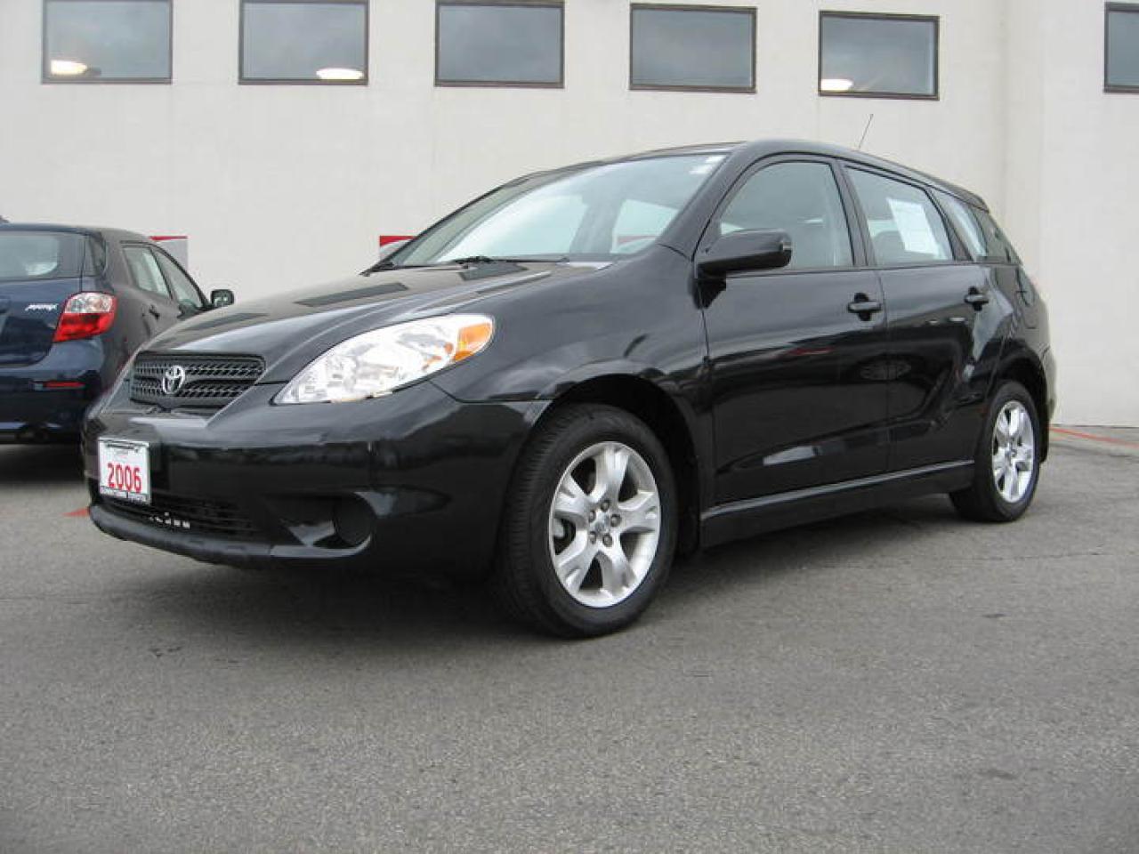 Used 2006 Toyota Matrix XR for sale in Toronto, ON