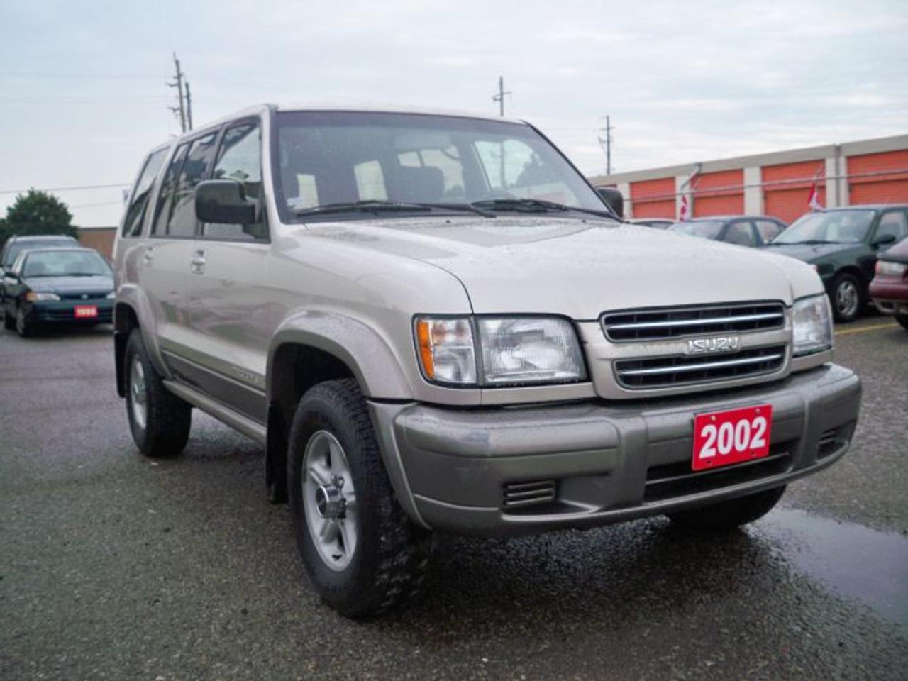 Used 2002 Isuzu Trooper  for sale in Mississauga, ON