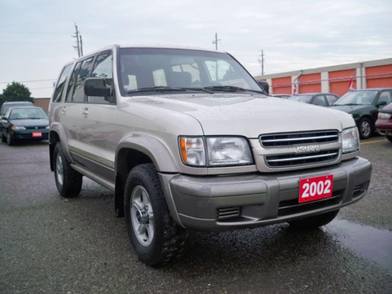 Used 2002 Isuzu Trooper  for sale in Mississauga, ON