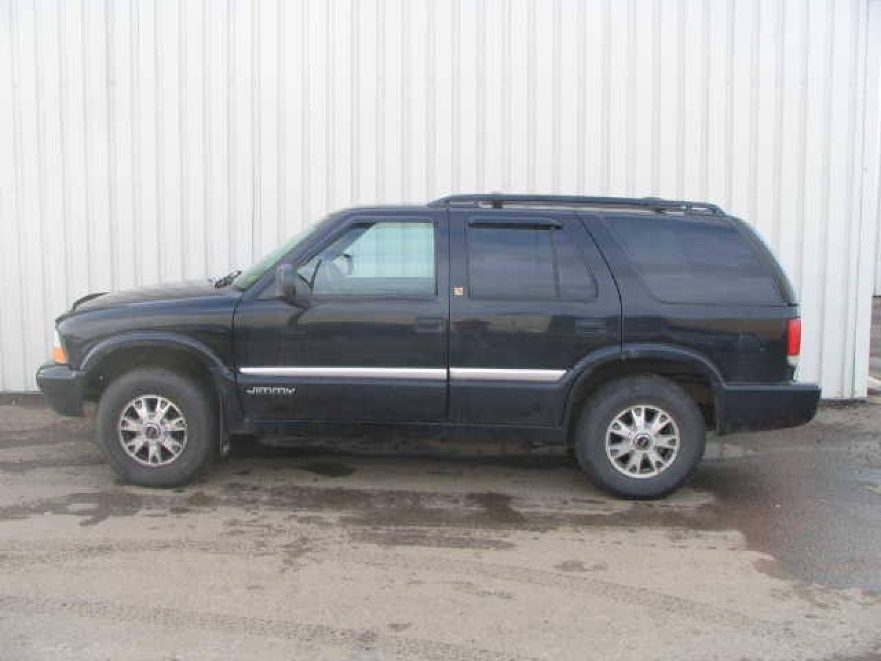 Used 2001 GMC Jimmy SLT for sale in Vermilion, AB